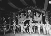 Girl review for a Hennes Bros. side show