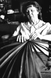 Evelyn Caffee Parks weaving palm crafts