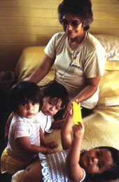 Guadalupe Ramos with children of fern workers - Seville, Florida