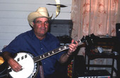 Lovelace Glisson playing the banjo - Barden, Florida