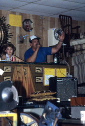 Randy Kerr auctioneering - Jacksonville, Florida.