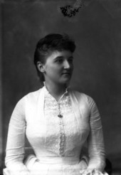 Laura Barnes.