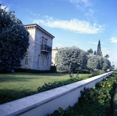 View showing an unidentified house in southeast Florida.