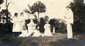 Koreshan Unity students with teacher.