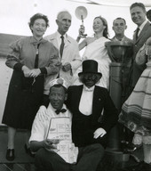Koreshans Hedwig Michel and Laurie Bubbett, at left, posing with group during Europa trip.