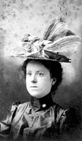 Mrs. Rozzalee M. Millinor