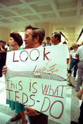 Claude Creamer protests Turtle Excluder Devices - Tallahassee, Florida