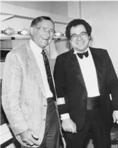 Sanford Ziff with Itzhak Perlman in dressing room of Miami Beach Theater of the Performing Arts