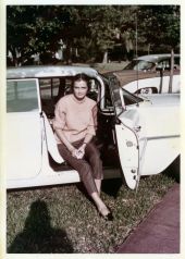 Roxcy Bolton sitting in a car.