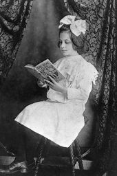 Girl reading - Ybor City.