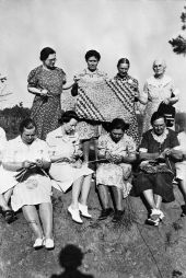 Home demonstration club members making rugs - Jefferson County, Florida