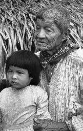 Charlie Cypress and little girl - Big Cypress Reservation, Florida