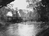 Pullboat near Sunday Bluff on the Oklawaha River