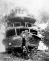 "Hiawatha" grounded at Hart's Point - Palatka, Florida