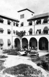 Patio at the Hotel Venice - Venice, Florida