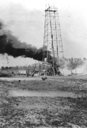 Oil derrick