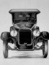 Antique automobile
