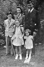 LeRoy Collins and his family.