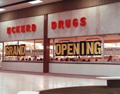 Storefront of Eckerd Drugs in the Northwood Mall on opening day - Tallahassee, Florida.