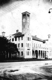 Hendry County courthouse - LaBelle, Florida