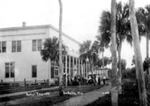 Everett hotel - LaBelle, Florida