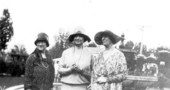 FSCW President's wife posed with two visitors - Tallahassee, Florida.