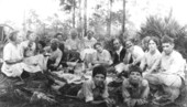 Group of people picnicking in Alva