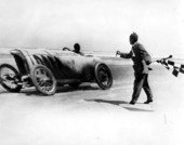 Barney Oldfield racing the Blitzen Benz - Daytona Beach, Florida.