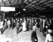 Railroad depot crowds - Jacksonville, Florida