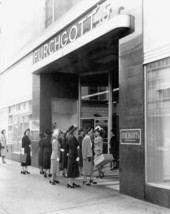 Women waiting outside Furchgott's retail store