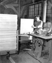 R.D. Lee runs end of the desk through the shaver - Pensacola, Florida .