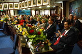 Legislators applauding a moment in Gov. Bush's State-of-the-State speech on opening day of the Legislature.